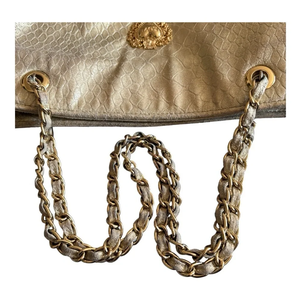 Vintage Love Moschino Gold Chain Shoulder Bag